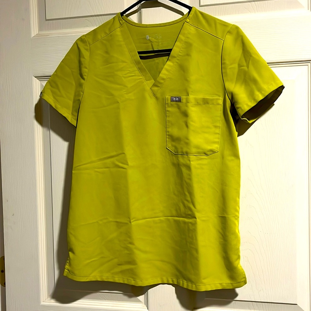Figs rare color scrub top